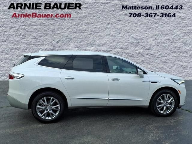 2023 Buick Enclave — detail view