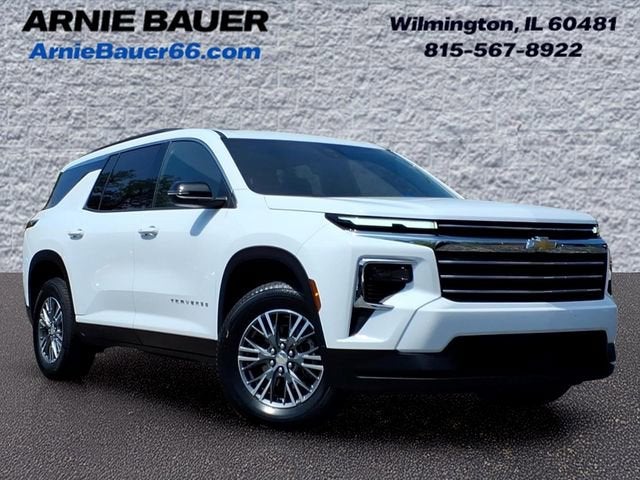 2025 Chevrolet Traverse LT in Summit White — front three-quarter view