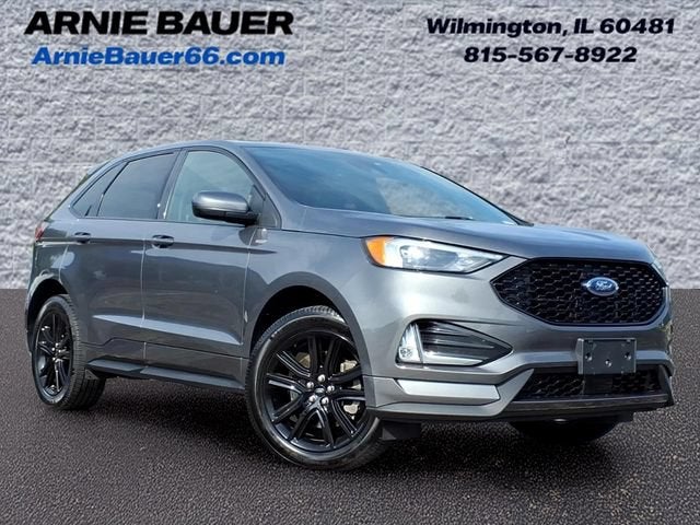 2022 Ford Edge SEL in Carbonized Gray — front three-quarter view